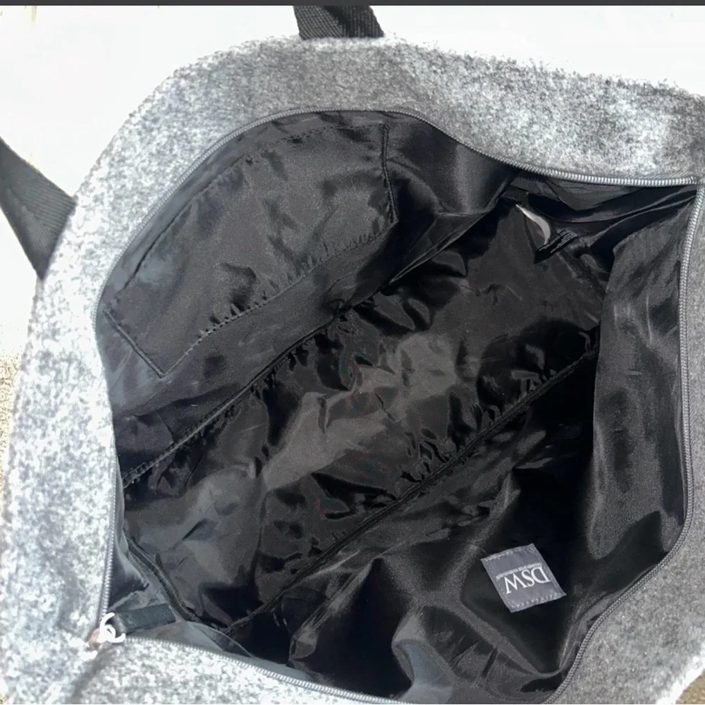 DSW large black & gray travel tote